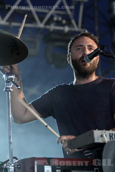 LOCAL NATIVES - 2010-06-27 - PARIS - Hippodrome de Longchamp - 